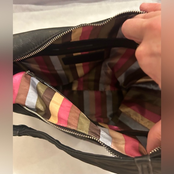 Tignanello, black, leather handbag. - Picture 2 of 10